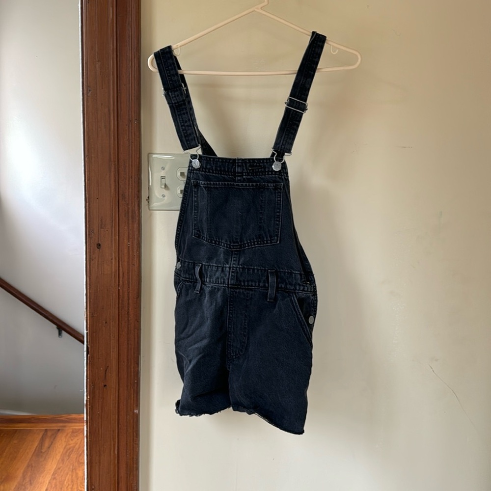 Short overalls